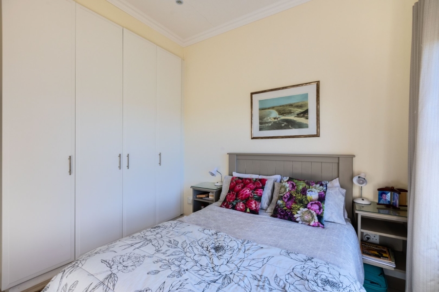 3 Bedroom Property for Sale in Whale Rock Gardens Western Cape